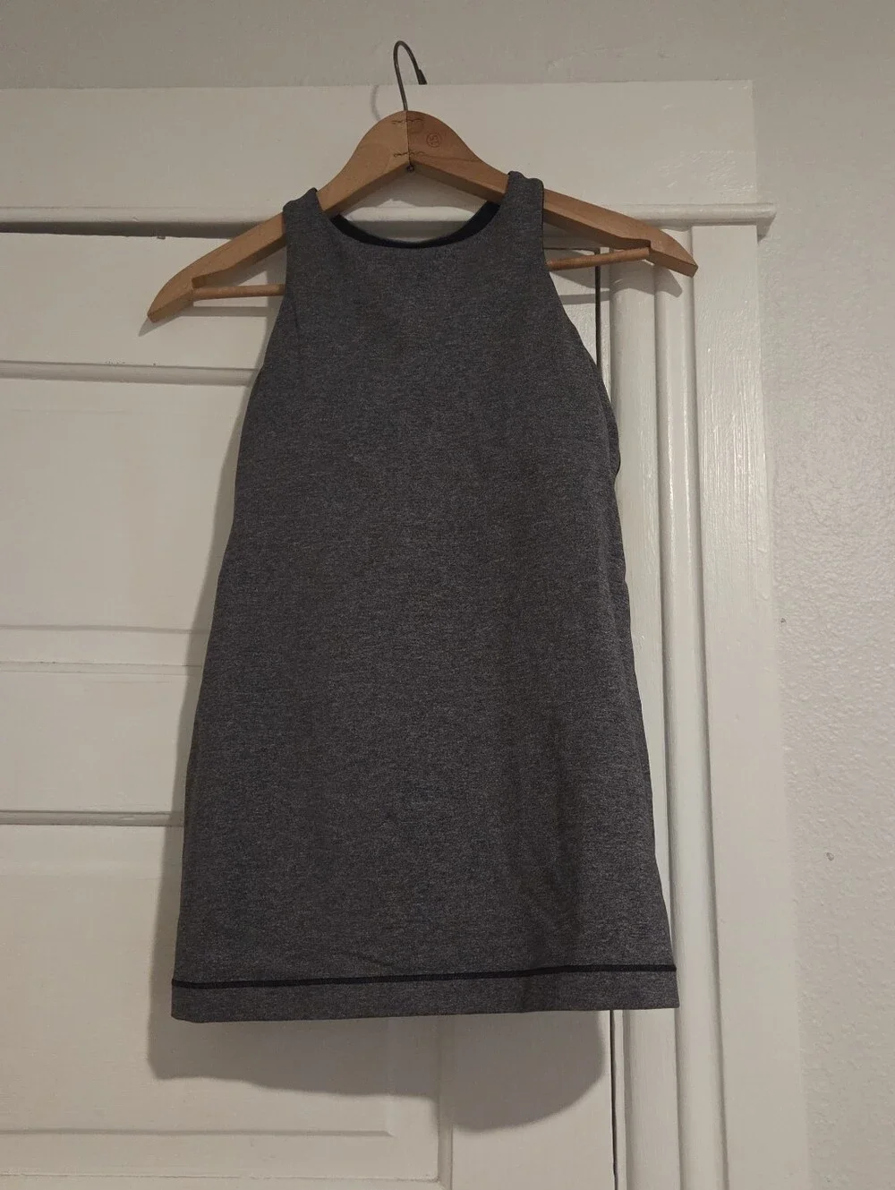 Lululemon Athletica Racerback Tank Top Dark Heather Gray Women's Size 6